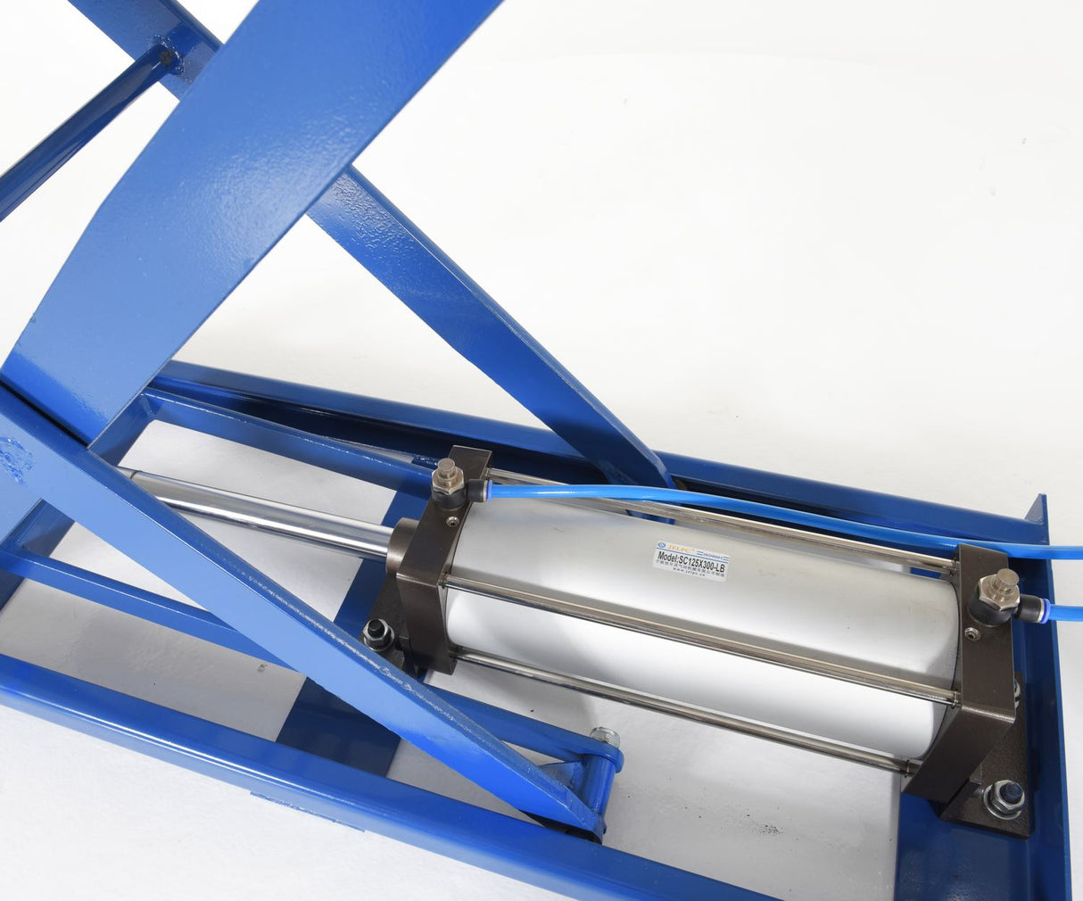 Vestil Pneumatic Scissor Lift Table