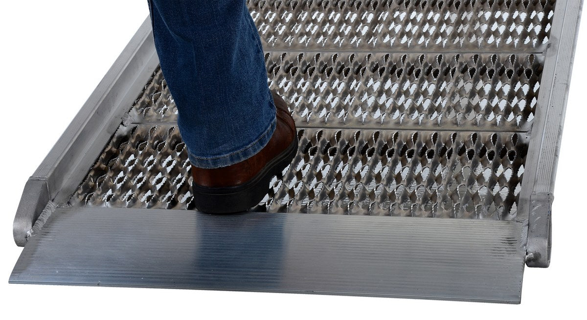 Vestil Aluminum Grip-Strut Walk Ramps