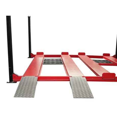 A black and white line drawing of the Triumph NSS9000 Double Service Storage 4-Post Lift with key dimensions labeled, including an overall length of 190" and an overall width of 208". The diagram also indicates the lift's 91.5" overall height and a lifting height of 77".