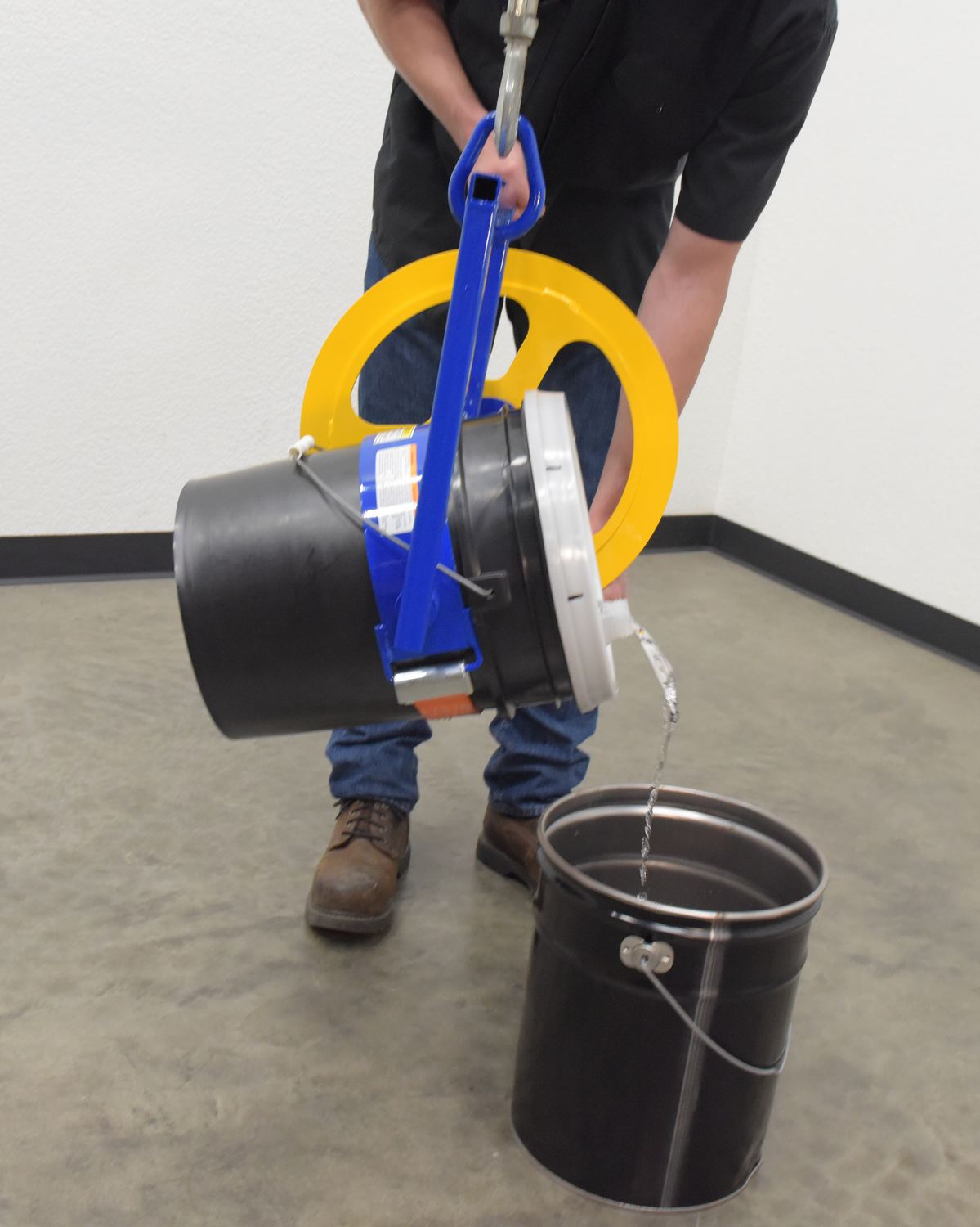 Vestil Hoist Mounted Pail Carrier / Rotator