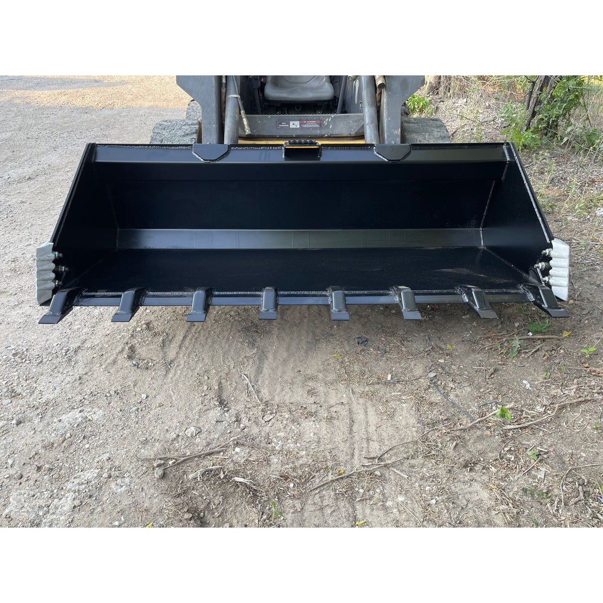 Star Industries 60" Heavy Duty Skid-Steer Bucket LP22A-60
