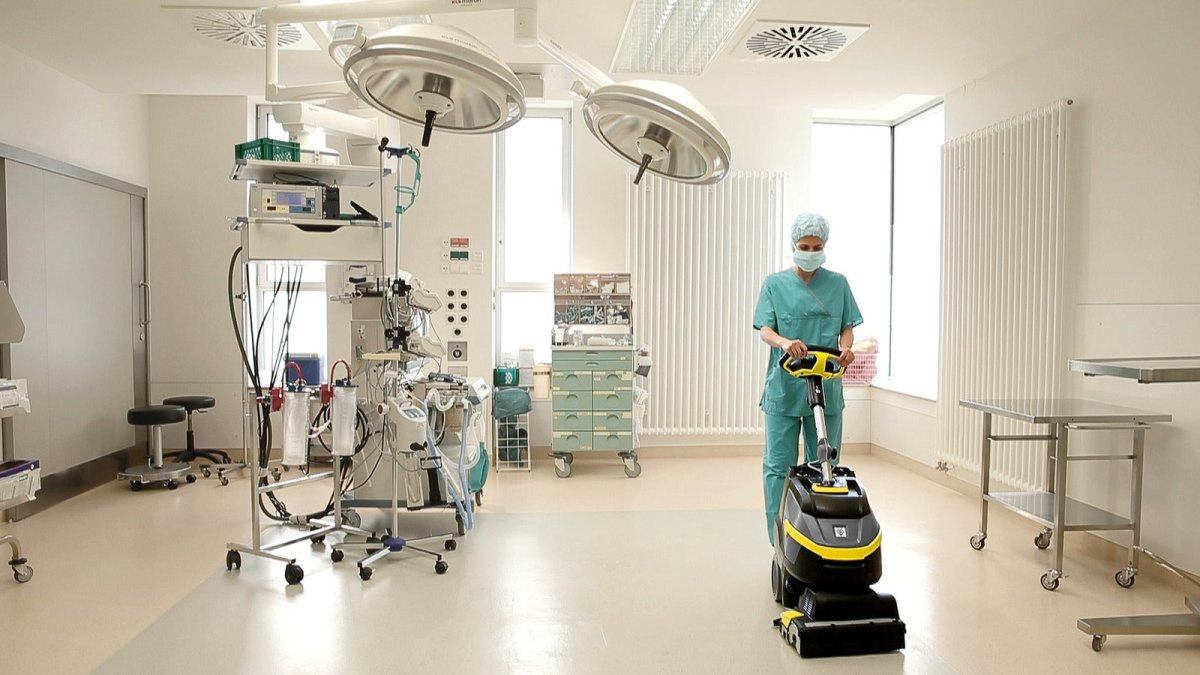 Kärcher BR 35/12 C BP Compact Walk Behind Floor Scrubber