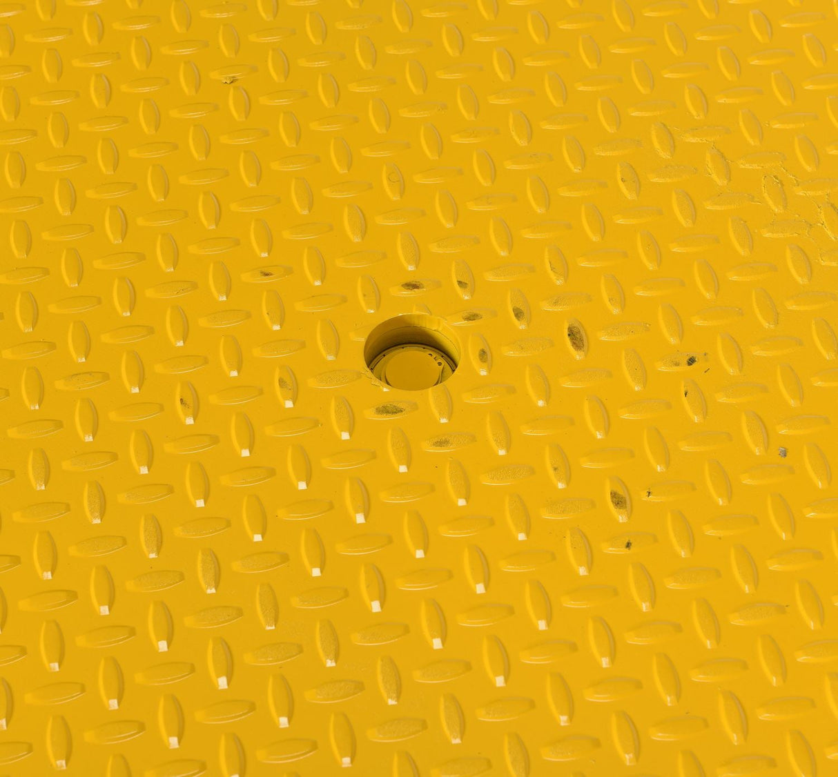 Vestil Heavy-Duty King Pin Carousels