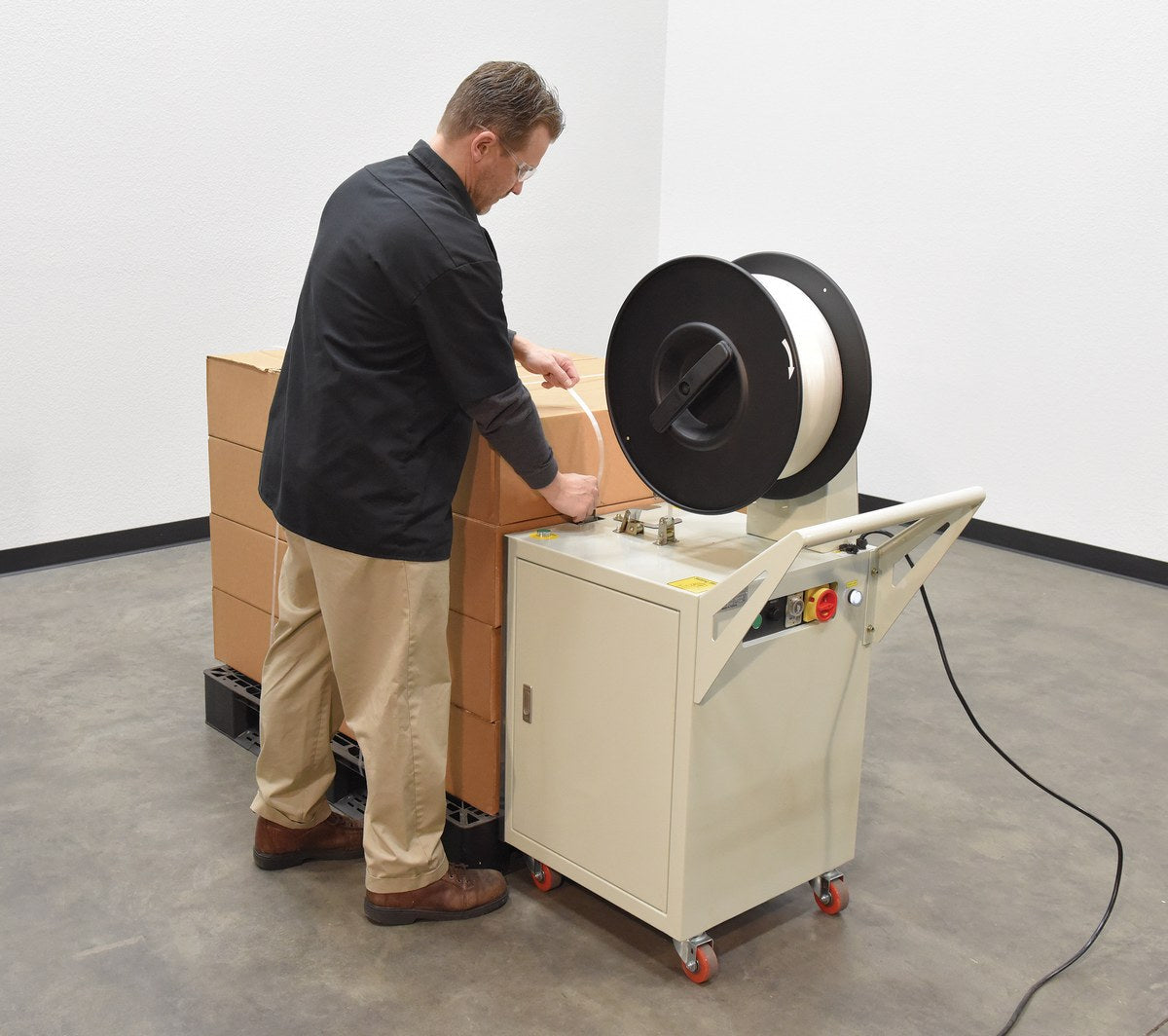 Vestil Semi-Automatic Pallet Probe Strapping Machine