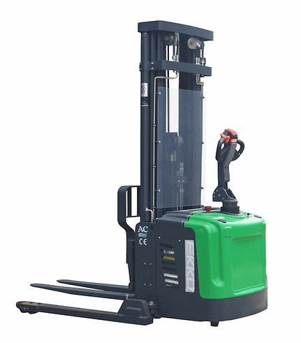 A green and black EKKO EB16EAS-189Li Electric Straddle Stacker with side-shifting forks and Electric Power Steering, designed for warehouse precision and efficiency.