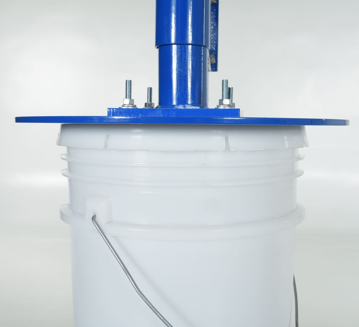 Vestil Pail Lid Closing Press